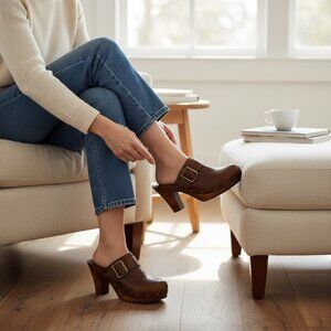 Mia Vintage Retro Leather Wood Buckle Stud Platform Heeled Clogs 8M 265B‎
